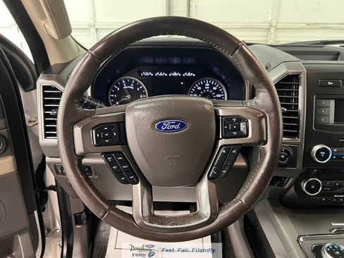 Used 2018 Ford Expedition XLT RWD image 42