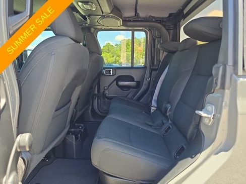Used 2021 Jeep Gladiator Sport w/ Trailer Tow Package AWD/4WD image 13