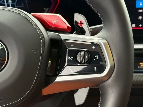 Used 2025 BMW M5 w/ Executive Package image 30