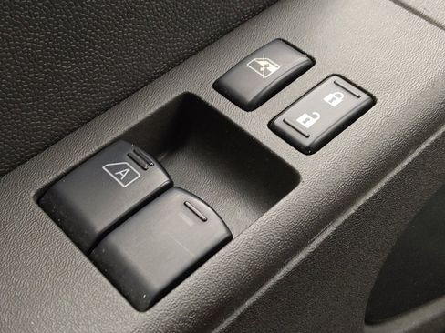Used 2019 Nissan Frontier SV RWD image 27