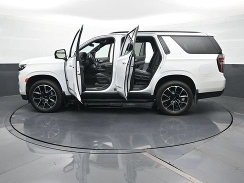 Used 2022 Chevrolet Tahoe RST w/ Luxury Package AWD/4WD image 28