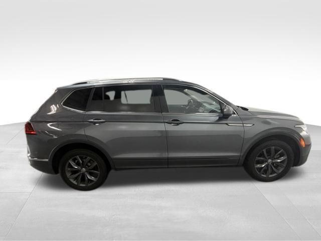 Used 2023 Volkswagen Tiguan SE FWD image 5
