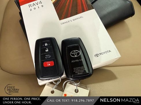 Used 2019 Toyota RAV4 XLE Premium AWD/4WD image 47