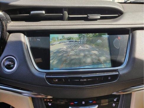 Used 2019 Cadillac XT5 Premium Luxury FWD image 34