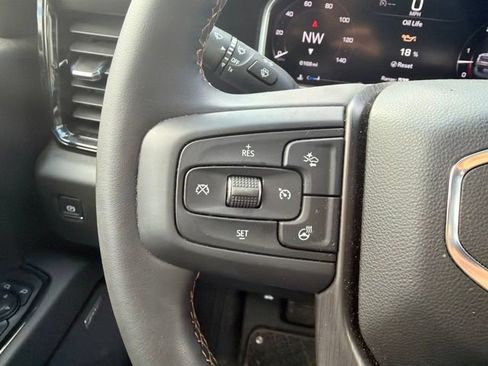 Used 2026 GMC Sierra 2500 AT4 AWD/4WD image 25