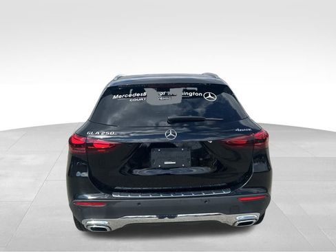 Used 2025 Mercedes-Benz GLA 250 4MATIC image 4