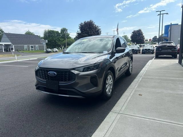 Used 2024 Ford Escape Active AWD/4WD image 6