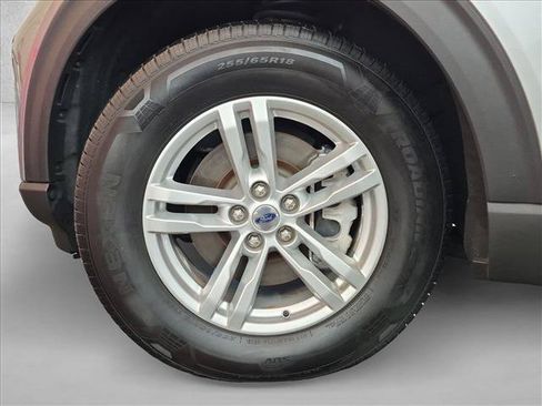 Used 2020 Ford Explorer XLT RWD image 15
