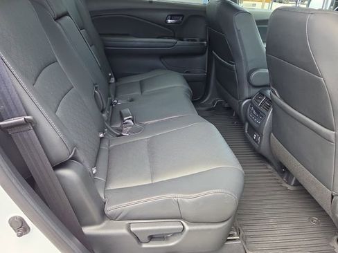 Used 2021 Honda Passport Touring image 17