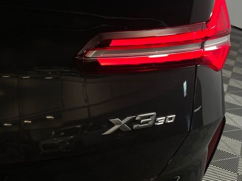 Used 2025 BMW X3 xDrive30i w/ Premium Package image 12