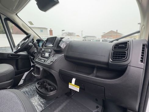 Used 2025 RAM ProMaster 2500 FWD image 22