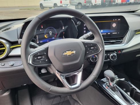 New 2026 Chevrolet Trax LT w/ LT Convenience Package image 16