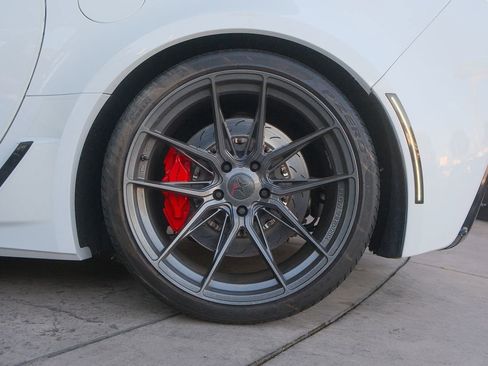 Used 2019 Chevrolet Corvette Grand Sport w/ Carbon Flash Badge Package image 35