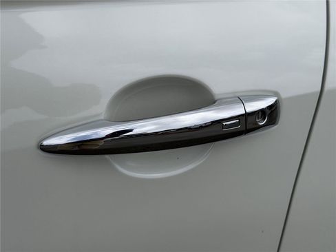 Used 2023 Nissan Altima 2.5 SL AWD/4WD image 36