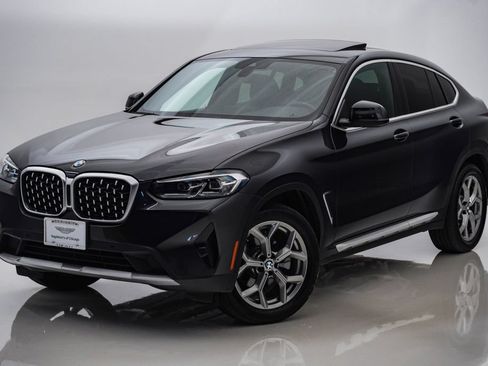 Used 2023 BMW X4 xDrive30i w/ Premium Package AWD/4WD image 3