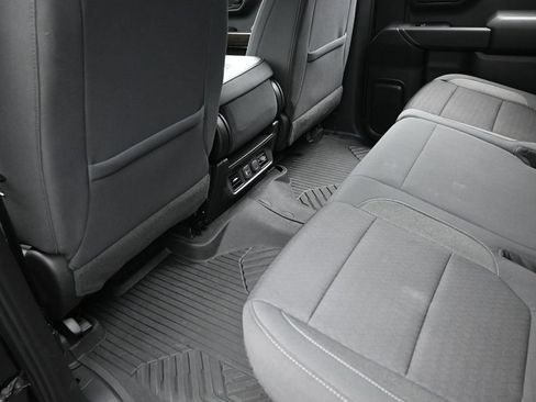 Used 2021 Chevrolet Silverado 1500 LT AWD/4WD image 18
