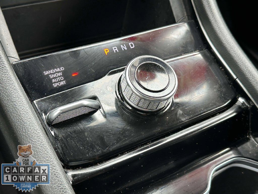Used 2023 Jeep Grand Cherokee L Limited w/ Black Appearance Package AWD/4WD image 32