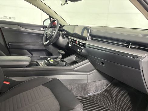 Used 2025 Kia K5 LXS FWD image 28