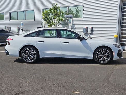 Used 2026 Audi A6 Premium Plus AWD/4WD image 4