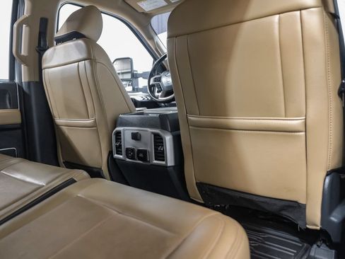 Used 2022 Ford F350 Lariat w/ Lariat Value Package AWD/4WD image 36
