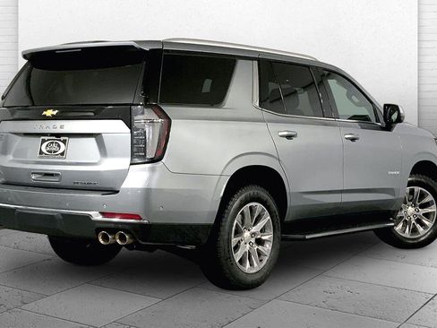Used 2025 Chevrolet Tahoe Premier AWD/4WD image 13
