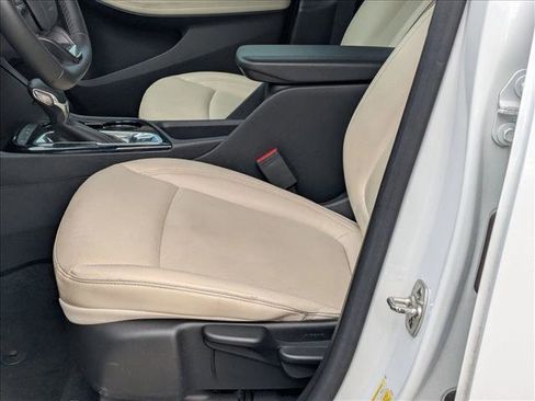 Used 2024 Buick Encore GX Sport Touring image 15