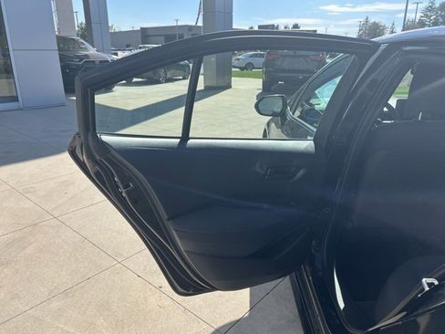 Used 2023 Toyota Corolla LE image 14