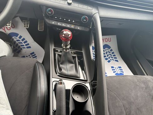 Used 2025 Hyundai Elantra N image 12