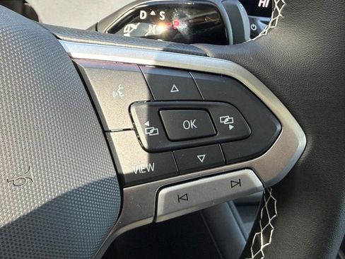 New 2026 Volkswagen Tiguan SE AWD/4WD image 9