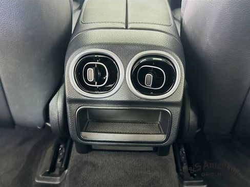 Used 2023 Mercedes-Benz C 300 Sedan image 30