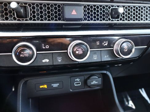 Used 2022 Honda Civic Sport image 18