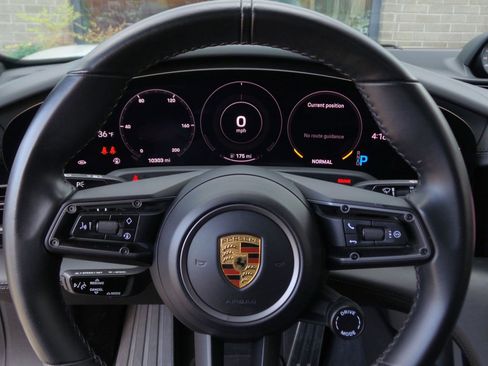 Used 2021 Porsche Taycan Turbo S image 10