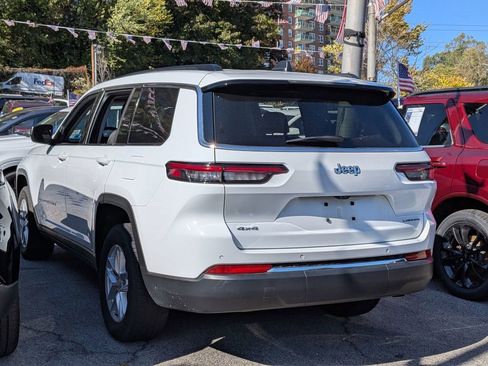 Used 2024 Jeep Grand Cherokee L Laredo image 9