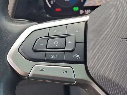 Used 2024 Volkswagen Atlas SEL Premium R-Line AWD/4WD image 22