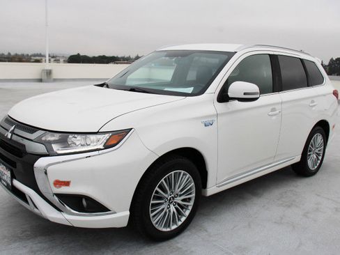 Used 2019 Mitsubishi Outlander SEL image 7