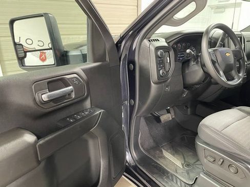 Used 2024 Chevrolet Silverado 2500 Custom w/ Custom Convenience Package AWD/4WD image 10