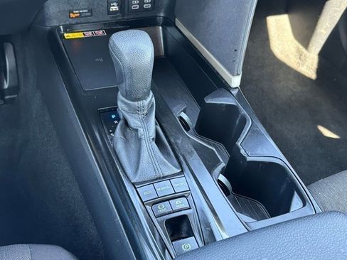 Used 2025 Toyota Camry LE image 20
