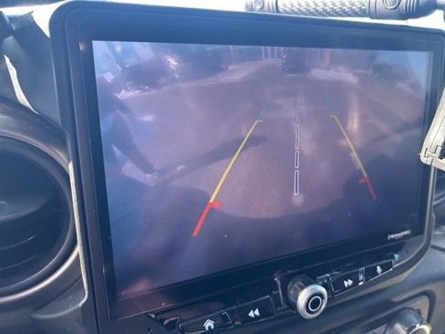 Certified 2018 Jeep Wrangler Unlimited Sport image 13