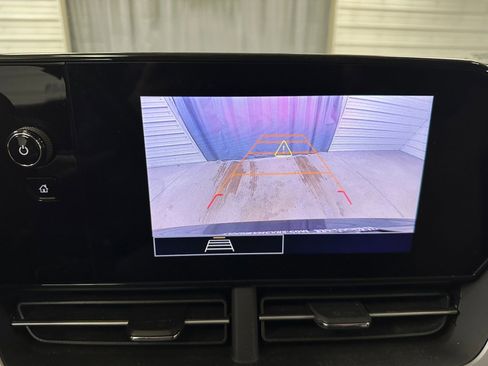 Certified 2024 Chevrolet Trax RS w/ Driver Confidence Package image 12