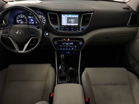 Used 2018 Hyundai Tucson Value FWD image 21
