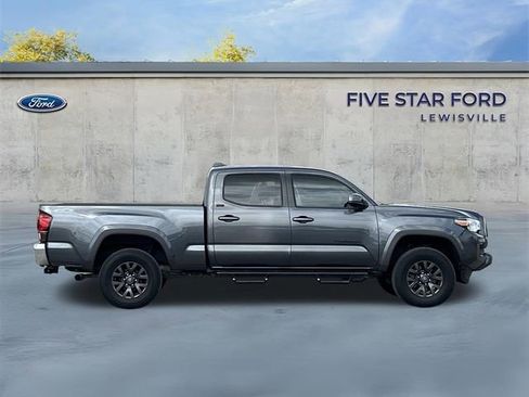 Used 2022 Toyota Tacoma SR5 image 3