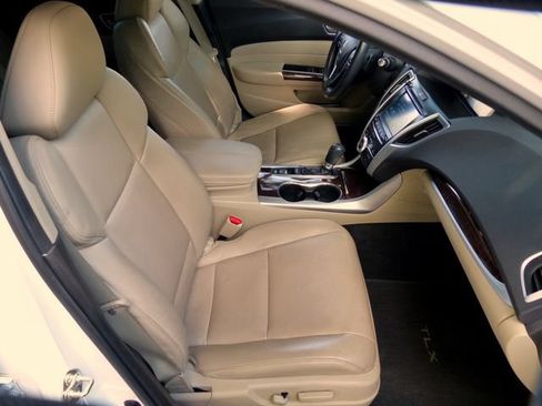 Used 2018 Acura TLX w/ Technology Package FWD image 5