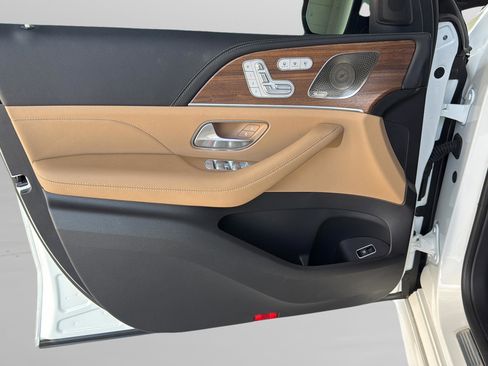 Used 2024 Mercedes-Benz GLE 450 4MATIC image 25