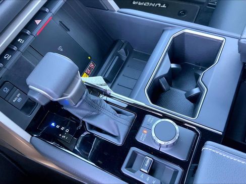 New 2026 Toyota Tundra Limited AWD/4WD image 7