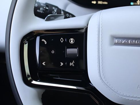 New 2025 Land Rover Range Rover Sport Dynamic SE AWD/4WD image 20