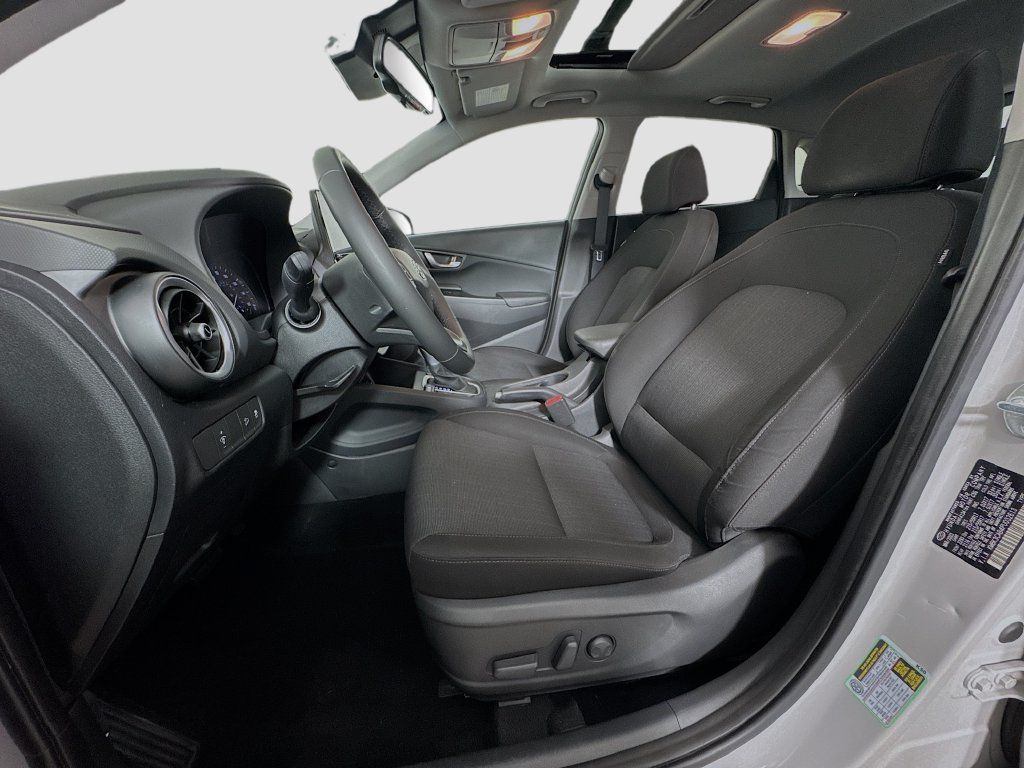Used 2023 Hyundai Kona SEL w/ Convenience Package AWD/4WD image 18