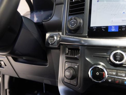 Used 2025 Ford F150 Lariat AWD/4WD image 23