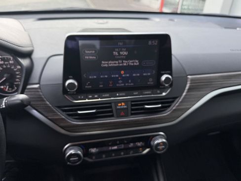 Used 2019 Nissan Altima 2.5 Platinum AWD/4WD image 17