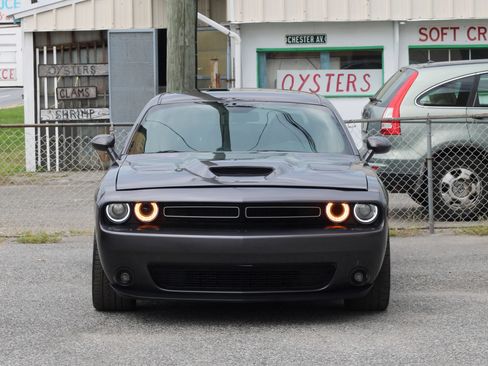 Used 2017 Dodge Challenger R/T w/ Cold Weather Group RWD image 2