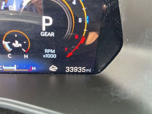 Certified 2024 Chevrolet Colorado Trail Boss w/ Advanced Trailering Package AWD/4WD image 35